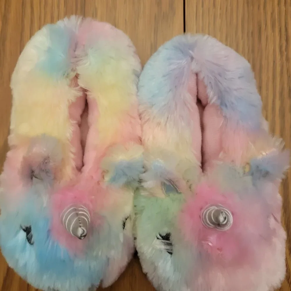 N/A unicorn slippers
